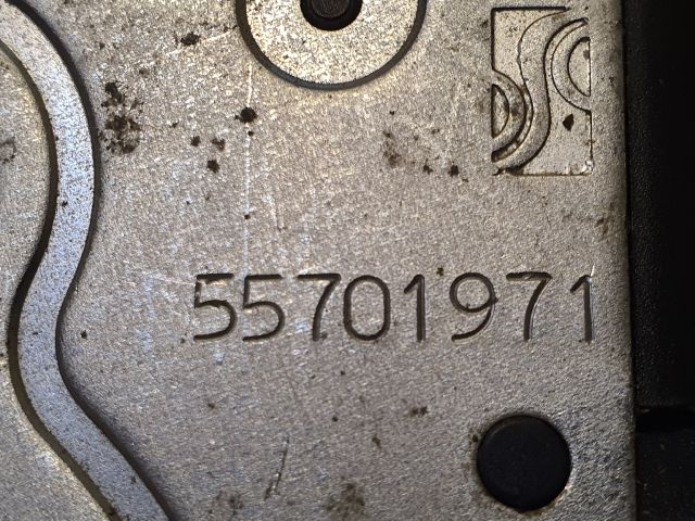 bontott ALFA ROMEO GIULIETTA Csomagtérajtó Zárszerkezet