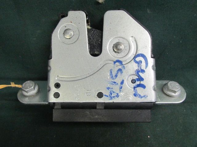 bontott ALFA ROMEO GIULIETTA Csomagtérajtó Zárszerkezet