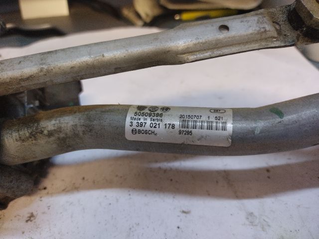 bontott ALFA ROMEO GIULIETTA Első Ablaktörlő Szerkezet Motorral