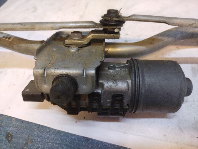 bontott ALFA ROMEO GIULIETTA Első Ablaktörlő Szerkezet Motorral