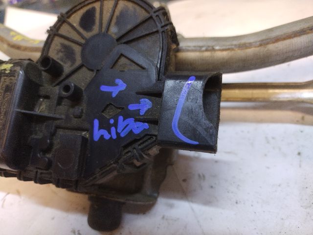 bontott ALFA ROMEO GIULIETTA Első Ablaktörlő Szerkezet Motorral