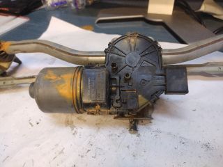 bontott ALFA ROMEO GIULIETTA Első Ablaktörlő Szerkezet Motorral