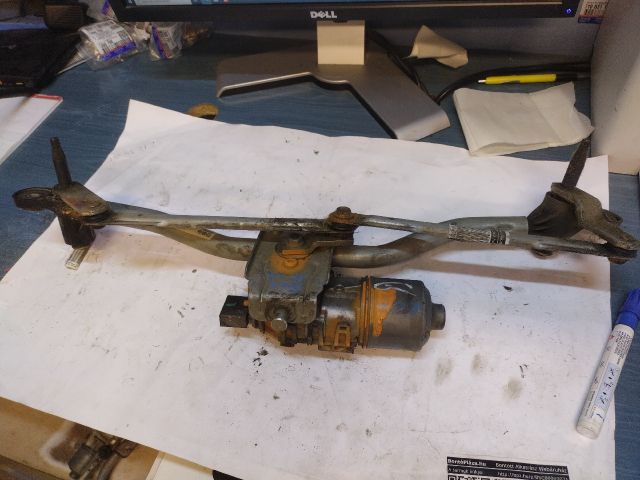 bontott ALFA ROMEO GIULIETTA Első Ablaktörlő Szerkezet Motorral