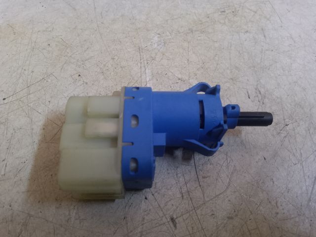 bontott ALFA ROMEO GIULIETTA Fék Pedál Kapcsoló