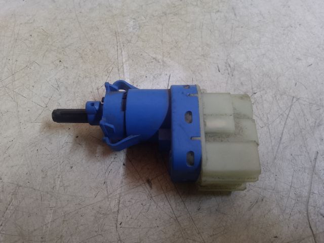 bontott ALFA ROMEO GIULIETTA Fék Pedál Kapcsoló