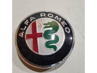 bontott ALFA ROMEO GIULIETTA Felniközép (1 db)