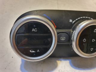 bontott ALFA ROMEO GIULIETTA Fűtéskapcsoló (digit klímás)