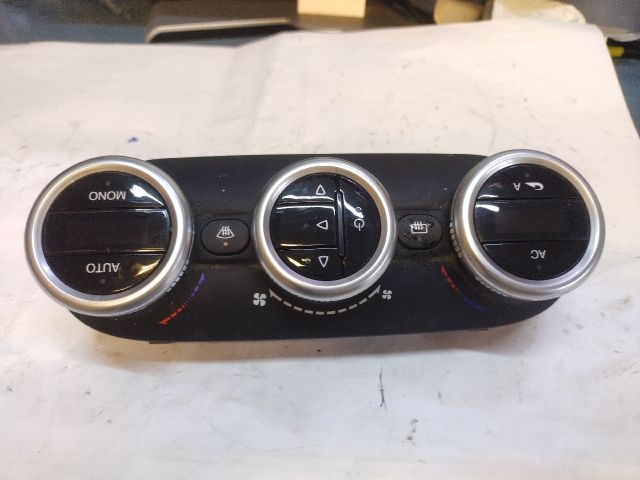 bontott ALFA ROMEO GIULIETTA Fűtéskapcsoló (digit klímás)