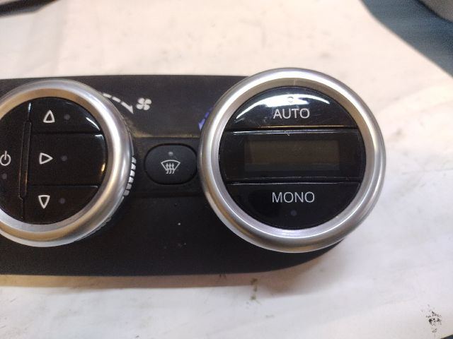 bontott ALFA ROMEO GIULIETTA Fűtéskapcsoló (digit klímás)