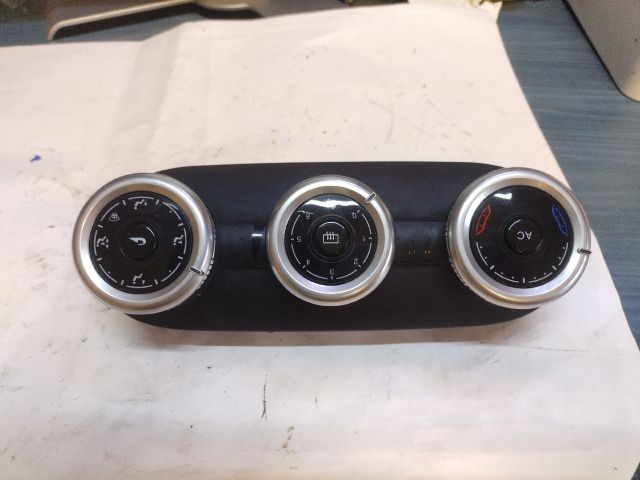 bontott ALFA ROMEO GIULIETTA Fűtéskapcsoló (manuális klímás)