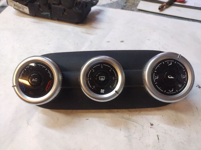 bontott ALFA ROMEO GIULIETTA Fűtéskapcsoló (manuális klímás)