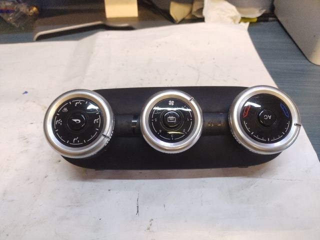 bontott ALFA ROMEO GIULIETTA Fűtéskapcsoló (manuális klímás)