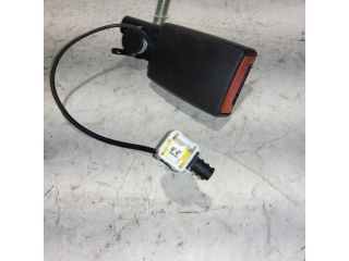 bontott ALFA ROMEO GIULIETTA Hátsó középső Biztonsági Öv Csat