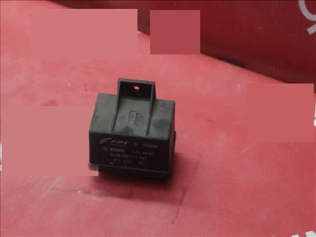 bontott ALFA ROMEO GIULIETTA Izzító Relé