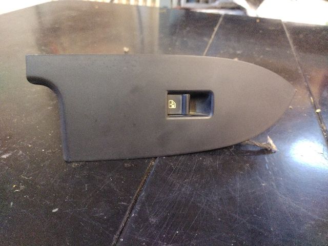 bontott ALFA ROMEO GIULIETTA Jobb első Ablakemelő Kapcsoló