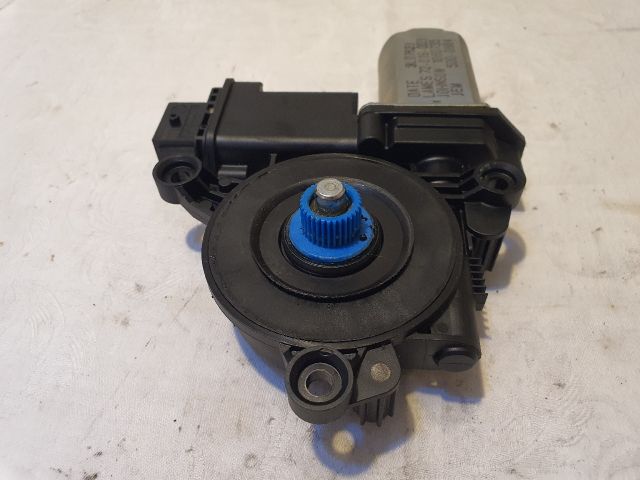 bontott ALFA ROMEO GIULIETTA Jobb első Ablakemelő Motor