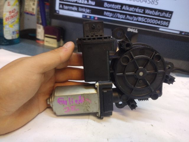 bontott ALFA ROMEO GIULIETTA Jobb első Ablakemelő Motor