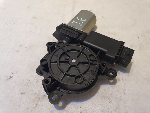 bontott ALFA ROMEO GIULIETTA Jobb első Ablakemelő Motor