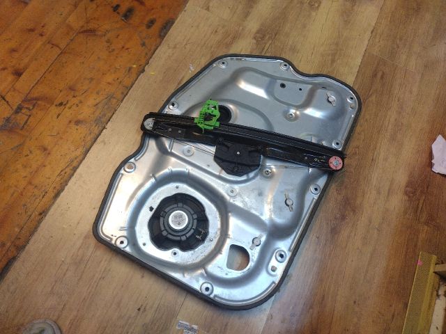 bontott ALFA ROMEO GIULIETTA Jobb első Ablakemelő Szerkezet (Elektromos)