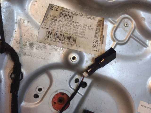 bontott ALFA ROMEO GIULIETTA Jobb első Ablakemelő Szerkezet (Mechanikus)