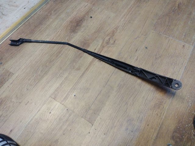 bontott ALFA ROMEO GIULIETTA Jobb első Ablaktörlő Kar