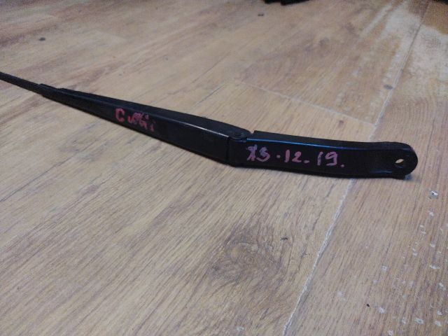 bontott ALFA ROMEO GIULIETTA Jobb első Ablaktörlő Kar