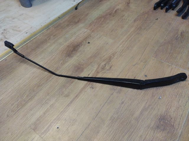 bontott ALFA ROMEO GIULIETTA Jobb első Ablaktörlő Kar