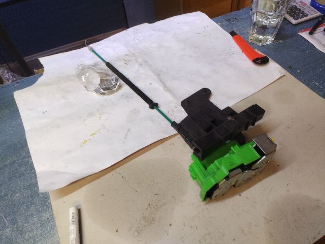 bontott ALFA ROMEO GIULIETTA Jobb első Ajtózár