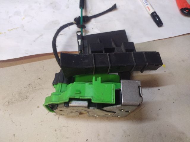 bontott ALFA ROMEO GIULIETTA Jobb első Ajtózár