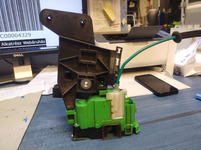 bontott ALFA ROMEO GIULIETTA Jobb első Ajtózár