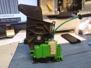 bontott ALFA ROMEO GIULIETTA Jobb első Ajtózár