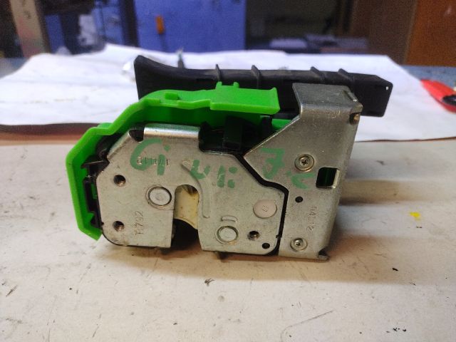 bontott ALFA ROMEO GIULIETTA Jobb első Ajtózár