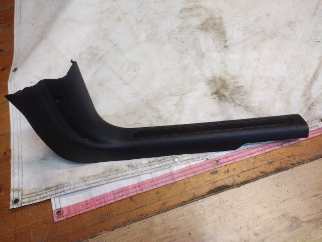 bontott ALFA ROMEO GIULIETTA Jobb első Belső Küszöb Burkolat