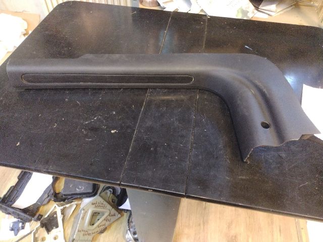 bontott ALFA ROMEO GIULIETTA Jobb első Belső Küszöb Burkolat