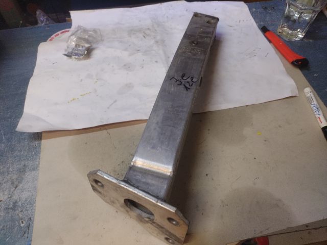 bontott ALFA ROMEO GIULIETTA Jobb első Hossznyúlvány