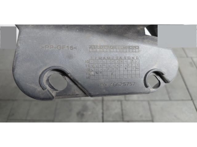 bontott ALFA ROMEO GIULIETTA Jobb Fényszóró Tartó