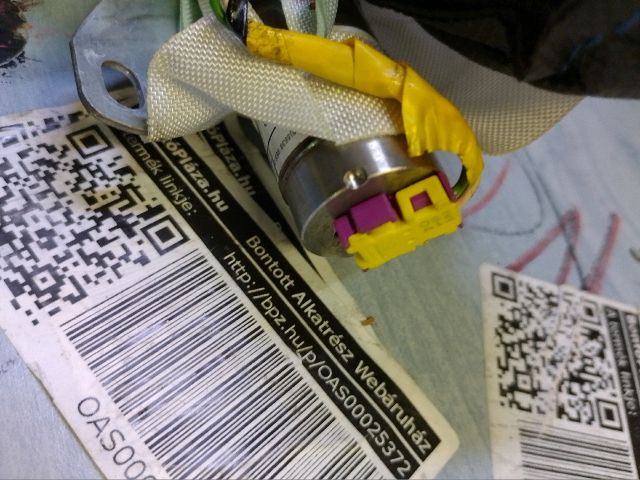 bontott ALFA ROMEO GIULIETTA Jobb Függönylégzsák és Oldallégzsák