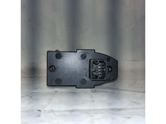 bontott ALFA ROMEO GIULIETTA Jobb hátsó Ablakemelő Kapcsoló