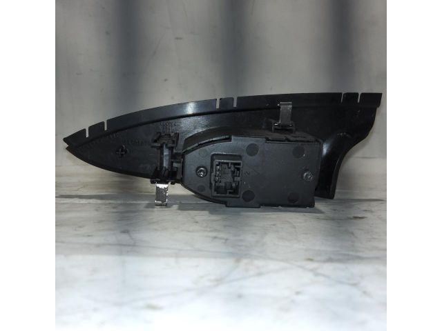 bontott ALFA ROMEO GIULIETTA Jobb hátsó Ablakemelő Kapcsoló