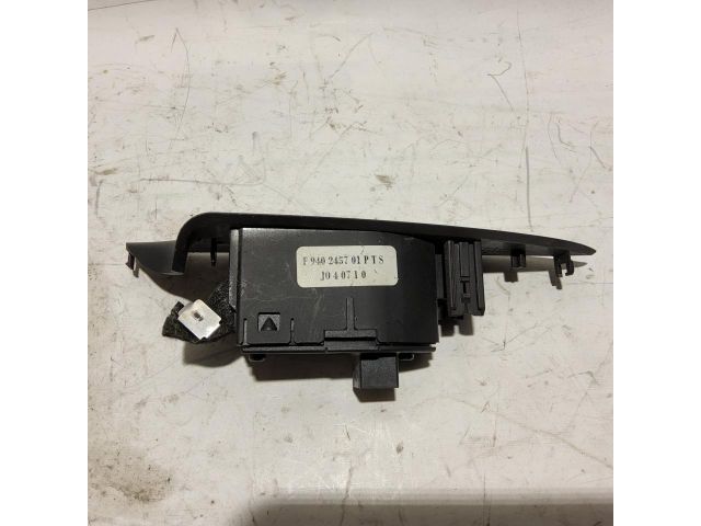 bontott ALFA ROMEO GIULIETTA Jobb hátsó Ablakemelő Kapcsoló