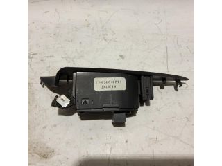 bontott ALFA ROMEO GIULIETTA Jobb hátsó Ablakemelő Kapcsoló