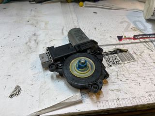 bontott ALFA ROMEO GIULIETTA Jobb hátsó Ablakemelő Motor