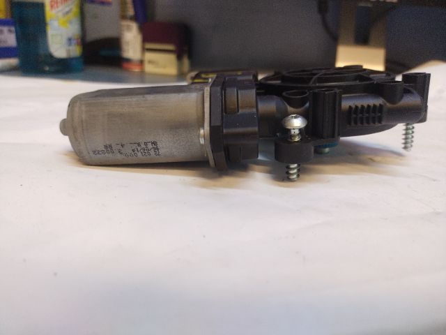 bontott ALFA ROMEO GIULIETTA Jobb hátsó Ablakemelő Motor