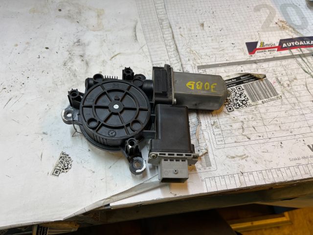 bontott ALFA ROMEO GIULIETTA Jobb hátsó Ablakemelő Motor