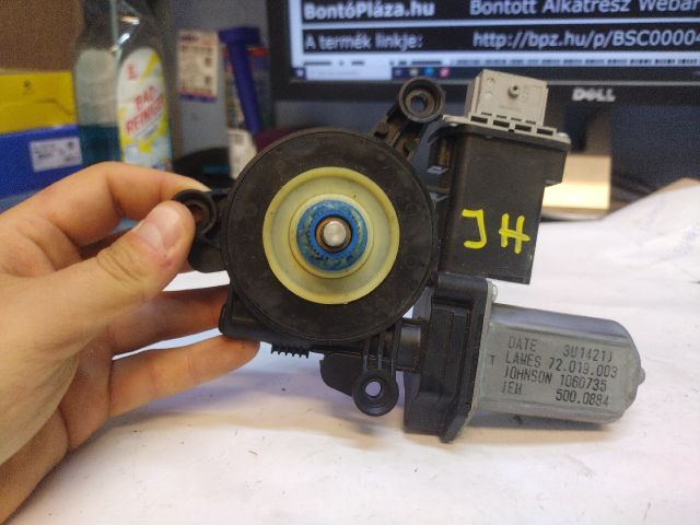 bontott ALFA ROMEO GIULIETTA Jobb hátsó Ablakemelő Motor