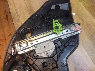 bontott ALFA ROMEO GIULIETTA Jobb hátsó Ablakemelő Szerkezet (Elektromos)