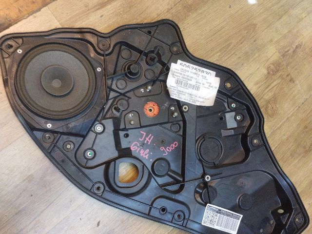 bontott ALFA ROMEO GIULIETTA Jobb hátsó Ablakemelő Szerkezet (Elektromos)