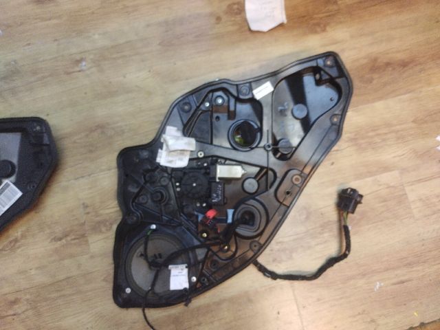 bontott ALFA ROMEO GIULIETTA Jobb hátsó Ablakemelő Szerkezet (Elektromos)