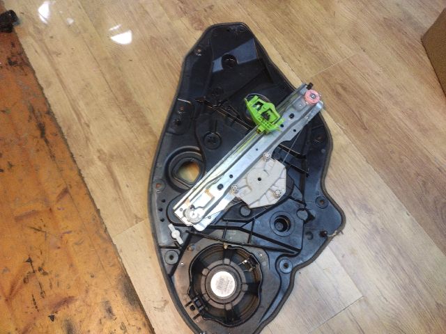 bontott ALFA ROMEO GIULIETTA Jobb hátsó Ablakemelő Szerkezet (Elektromos)