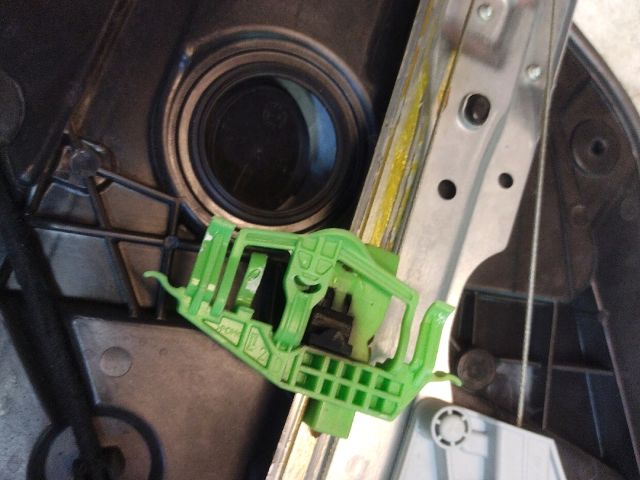 bontott ALFA ROMEO GIULIETTA Jobb hátsó Ablakemelő Szerkezet (Elektromos)